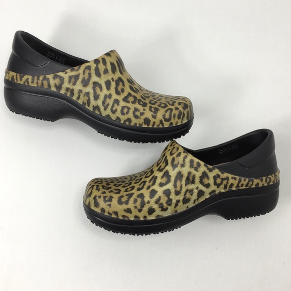 cheetah crocs clogs
